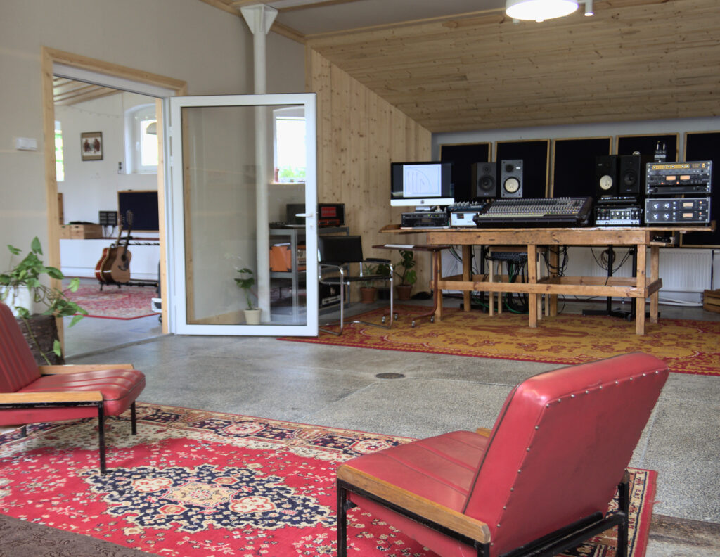 Control room Reżyserka