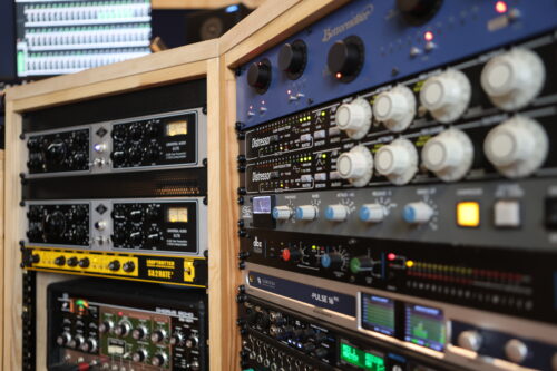 music-studio-outboard-postproduction