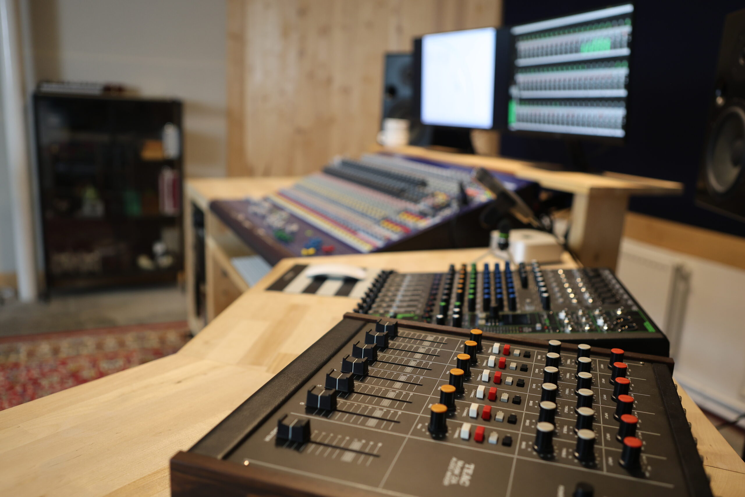 studio-cierpienie-outboard-music